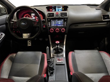 Subaru wrx sti boxer essence 2.5t 300 s club aileron suivi  subaru/ toit ouvrant/ garantie 12mois / origine france occasion...