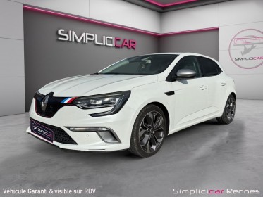 Renault megane iv berline 4 , 130 chevaux , full  pack gt line, volant perforé gt, appui-tête intégré gt, sièges...