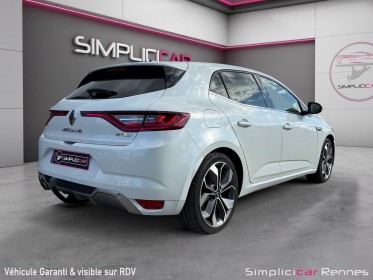 Renault megane iv berline 4 , 130 chevaux , full  pack gt line, volant perforé gt, appui-tête intégré gt, sièges...