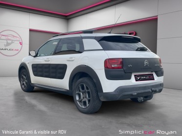 Citroen c4 cactus essence 82ch shine garantie 12 mois occasion simplicicar royan simplicicar simplicibike france