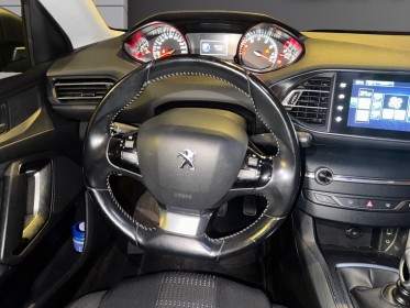 Peugeot 308 1.2 puretech 130ch ss bvm6 allure occasion paris 15ème (75) simplicicar simplicibike france