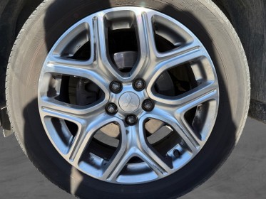 Mitsubishi outlander 2.0l 4wd phev instyle hybride rechargeable mode 4x4 attelage carplay 4 pneus neufs garantie 12 mois...