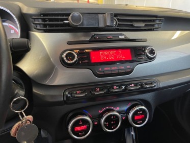 Alfa romeo giulietta 2.0 jtdm 140 ch ss distinctive occasion simplicicar la fleche simplicicar simplicibike france