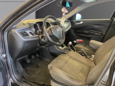 Alfa romeo giulietta 2.0 jtdm 140 ch ss distinctive occasion simplicicar la fleche simplicicar simplicibike france