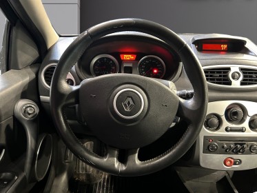 Renault clio iii rip curl 1.5 dci 85ch garantie 12 mois occasion montpellier (34) simplicicar simplicibike france