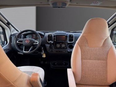 Carthago malibu van 640 lerb 2.2 multijet 160 bva  family for 4 gt skyview toit relevable 4 couchages portes vélos...