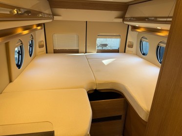 Carthago malibu van 640 lerb 2.2 multijet 160 bva  family for 4 gt skyview toit relevable 4 couchages portes vélos...