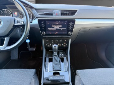 Skoda superb combi 2.0 tdi 150 scr dsg7 business occasion simplicicar toulouse sud simplicicar simplicibike france