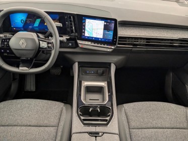 Renault austral nouveau full hybrid e-tech 200 evolution  5 kms garantie constructeur occasion simplicicar saint-jean...