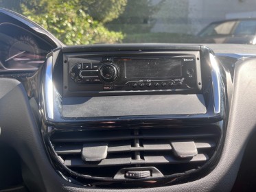 Peugeot 208 puretech 68ch like occasion simplicicar vaucresson simplicicar simplicibike france