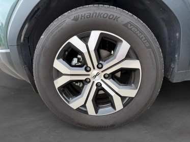 Dacia duster 2025, essence 130 chevaux, 4x2 , garantie constructeur, déjà immatriculée, pas de malu, 1ere main, caméra...