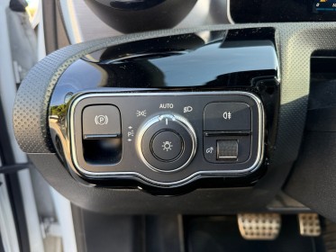 Mercedes classe a 200 7g-dct amg line camera de recul radar av / ar bluetooth garantie 12 mois occasion simplicicar marignane...