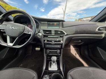 Infiniti q30 s 2.0t 211 7dct awd sport city black garantie 12 mois occasion simplicicar brive la gaillarde  simplicicar...