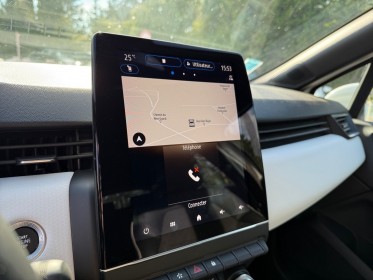 Renault clio v e-tech hybride 145 garantie 12 mois occasion simplicicar pertuis  simplicicar simplicibike france