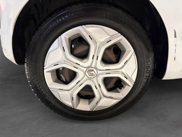 Renault twingo iii sce 65 - 20 life bluetooth phares automatiques limiteur de vitesse garantie 12 mois occasion simplicicar...