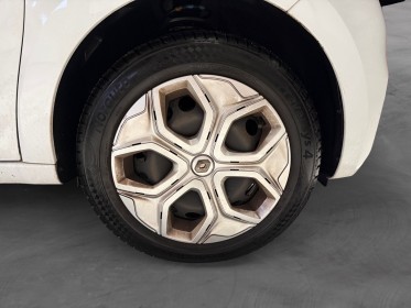 Renault twingo iii sce 65 - 20 life bluetooth phares automatiques limiteur de vitesse garantie 12 mois occasion simplicicar...