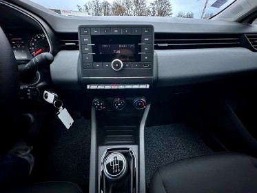 Renault clio v societe clio  blue dci 85 air garantie 12 mois occasion simplicicar besanÇon simplicicar simplicibike france