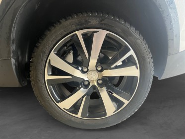 Peugeot 2008 1.2 puretech 130ch ss bvm6 allure allgrip toit pano garantie 12 mois occasion simplicicar bordeaux  simplicicar...