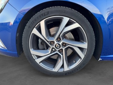 Renault megane iv berline tce 205 energy edc gt caméra de recul sièges chauffant key less suivi renault garantie 12 mois...