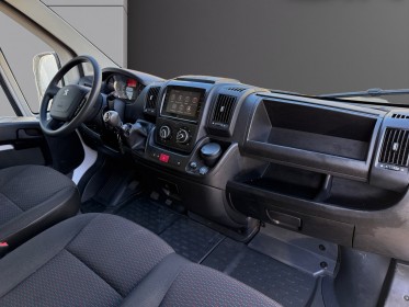 Peugeot boxer fourgon tole 3.3 t l2h2 bluehdi 120 ss bvm6  tva recuperable  garantie 12 mois occasion simplicicar angers...