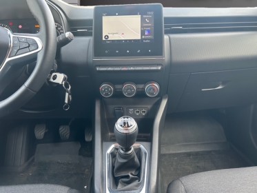 Renault clio v tce 100cv carplay clim gps entretien renault 20000 km pack hiver michelin neuf garantie 12 mois occasion...