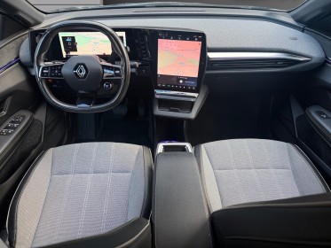 Renault megane e-tech ev60 220 ch optimum charge techno entretien renault sieges chauffants volant chauffants garantie 12...