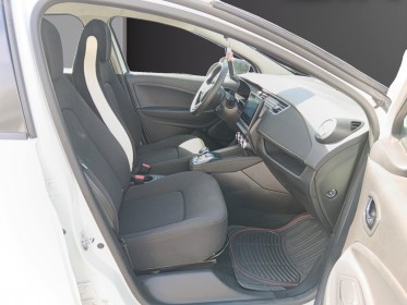 Renault zoe e-tech electrique e-tech  52 kw 110ch finition life s/s occasion réunion ville st pierre simplicicar...