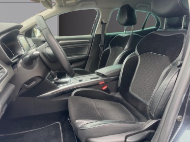 Renault megane iv berline tce 140 edc fap gt-line occasion simplicicar labarthe simplicicar simplicibike france