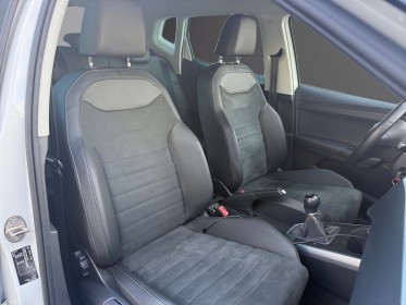 Seat arona 1.0 ecotsi 95 ch bvm5 black edition carplay caméra de recul garantie 12 mois occasion simplicicar toulouse sud...