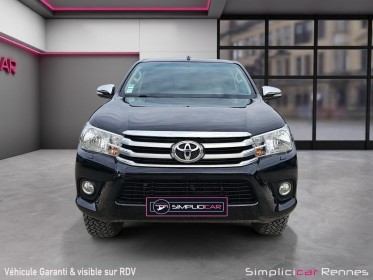 Toyota hilux x-tra cabine 4wd 2.4l 150ch d-4d legende siege tissu, housse en cuir abimé conducteur - caméra de recul....