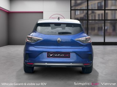 Renault clio v nouvelle e-tech full hybrid 145 esprit alpine garantie 12 mois occasion simplicicar vienne simplicicar...
