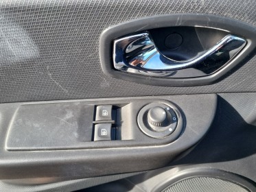 Renault clio iv 1.2 16v 75 zen gps/ carplay /garantie 12 mois occasion simplicicar marignane  simplicicar simplicibike france