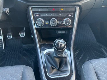 Volkswagen t-roc 1.0 tsi 115 bvm6 iq.drive - caméra de recul - carplay - regul adapt - garantie 12 mois occasion simplicicar...