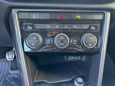 Volkswagen t-roc 1.0 tsi 115 bvm6 iq.drive - caméra de recul - carplay - regul adapt - garantie 12 mois occasion simplicicar...