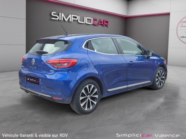 Renault clio v e-tech 140 intens carplay caméra led interieur 4 pneus neufs garantie 12 mois occasion simplicicar valence -...
