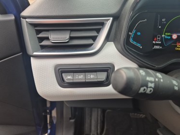 Renault clio v e-tech 140 intens carplay caméra led interieur 4 pneus neufs garantie 12 mois occasion simplicicar valence -...