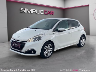 Peugeot 208 bluehdi 100ch ss bvm5 signature régulateur bluetooth ecran tactile garantie 12 mois occasion barberey...