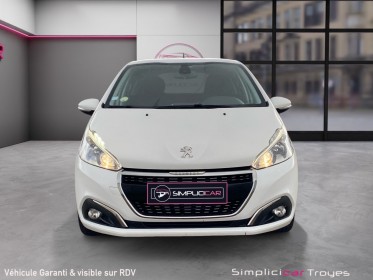 Peugeot 208 bluehdi 100ch ss bvm5 signature régulateur bluetooth ecran tactile garantie 12 mois occasion barberey...