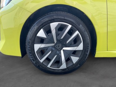 Peugeot 208 75 bvm5 active pack phase 2 origine france 12000km occasion parc voitures beauvais simplicicar simplicibike france