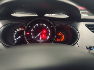 Citroen ds3 vti 95 airdream chic/2eme main/chaine de distribution/garantie 12 mois occasion simplicicar annecy simplicicar...