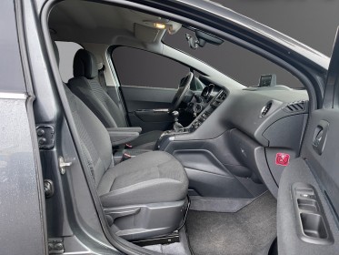 Peugeot 5008 130ch bvm6 active 7 places garantie 12mois occasion parc voitures beauvais simplicicar simplicibike france