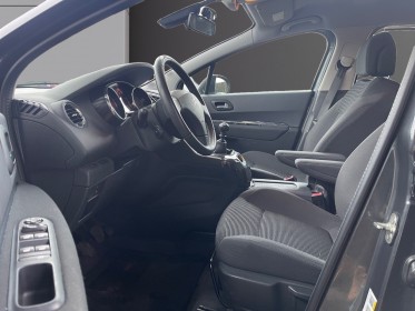Peugeot 5008 130ch bvm6 active 7 places garantie 12mois occasion parc voitures beauvais simplicicar simplicibike france