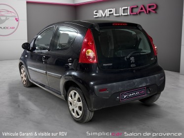 Peugeot 107 1.0e 12v 68ch/vitres électriques/climatisation/entretien à jour/garantie occasion simplicicar salon de provence...