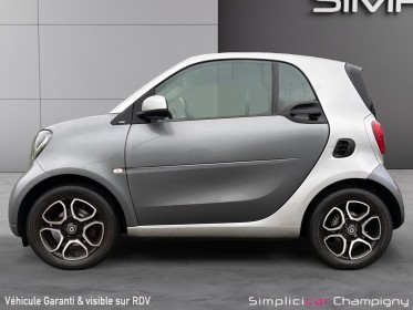 Smart fortwo coupe 0.9 90 ch  boite auto prime -apple car play- camera bip de recul-sieges en cuir chauffant -39960 kms...