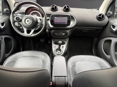 Smart fortwo coupe 0.9 90 ch  boite auto prime -apple car play- camera bip de recul-sieges en cuir chauffant -39960 kms...