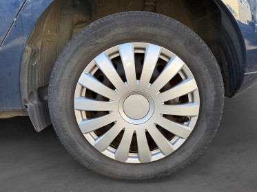 Dacia sandero 1.2 16v 75 e6 lauréate occasion cannes (06) simplicicar simplicibike france