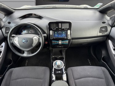 Nissan leaf electrique 24kwh acenta sièges avants arrières et volant chauffant caméra de recul garantie 12 mois occasion...