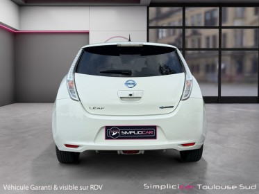Nissan leaf electrique 24kwh acenta sièges avants arrières et volant chauffant caméra de recul garantie 12 mois occasion...