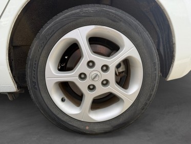 Nissan leaf electrique 24kwh acenta sièges avants arrières et volant chauffant caméra de recul garantie 12 mois occasion...