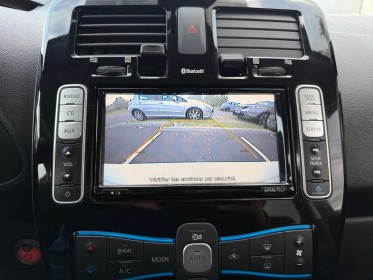 Nissan leaf electrique 24kwh acenta sièges avants arrières et volant chauffant caméra de recul garantie 12 mois occasion...